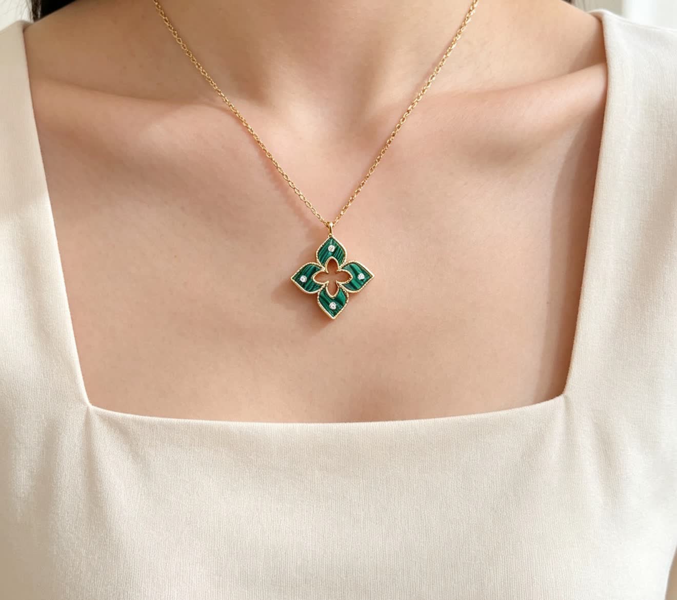 Van Cleef & Arpels Alhambra Gold and Enamel Diamond Necklace